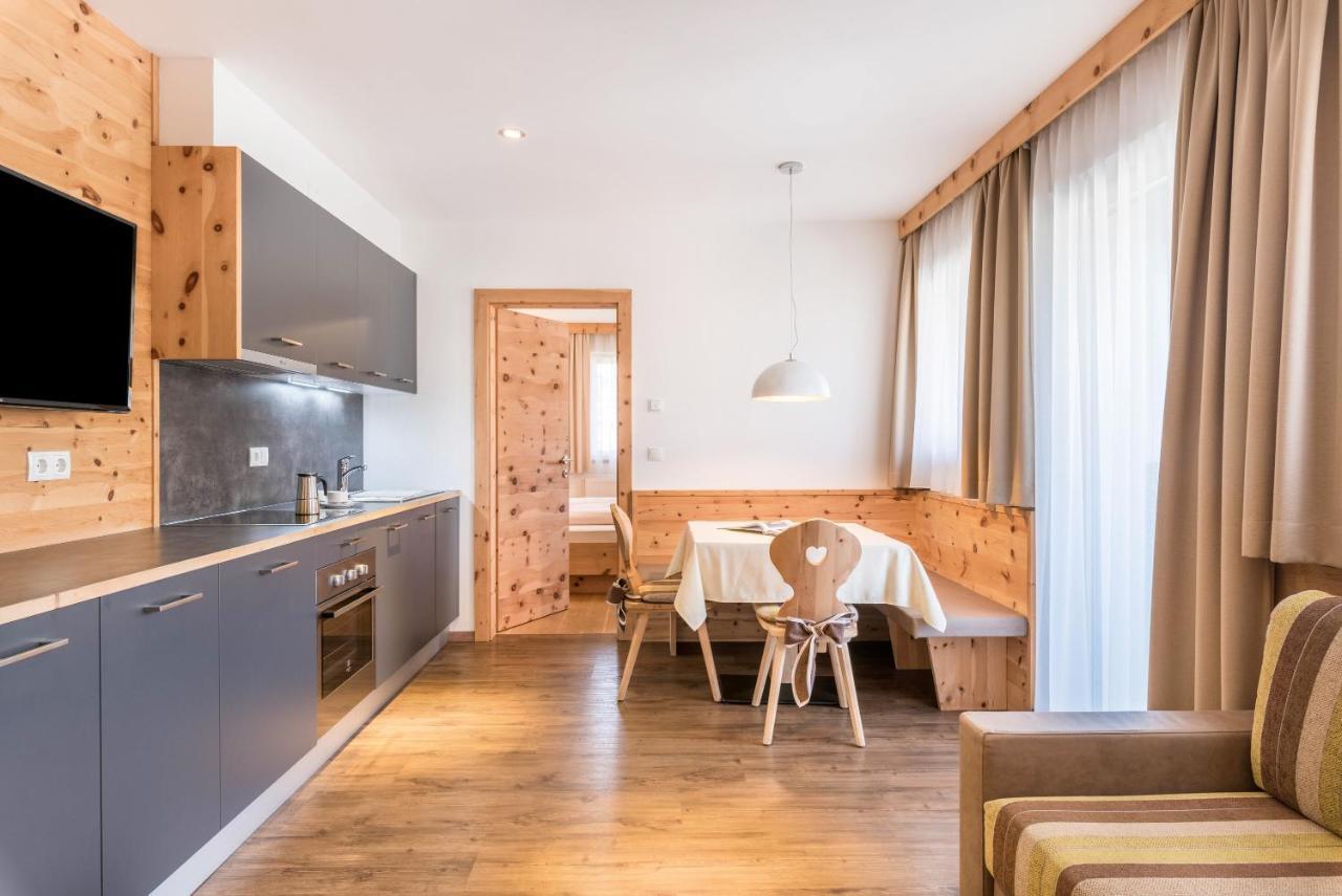 Superior Apartments Marialisa Tulpe 치우사 외부 사진